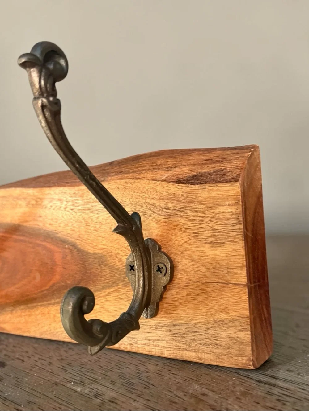 Vtg Live Edge Solid Wood Coat Rack Hanger Hooks Entryway Mudroom Decor